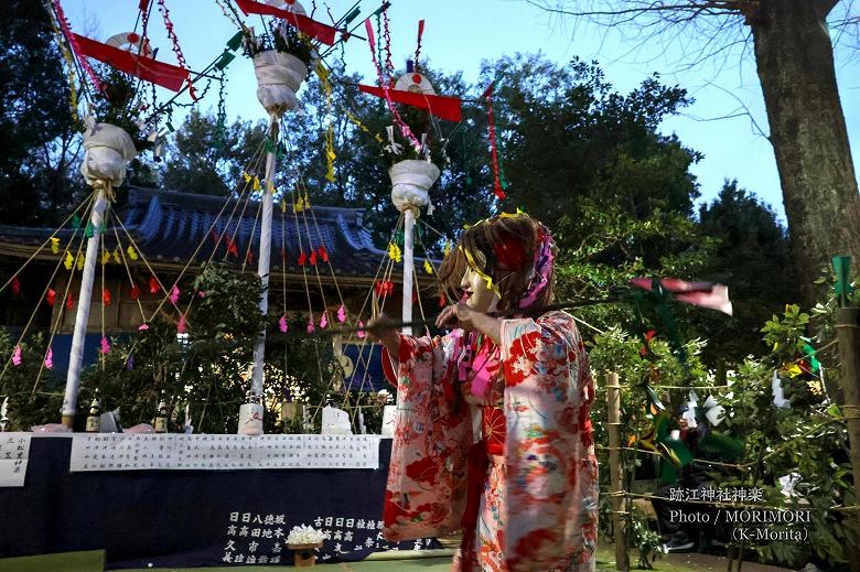 氏舞(うじまい)(跡江春神楽)にて