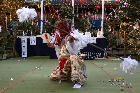 闢開(びゃっかい)(跡江春神楽)にて